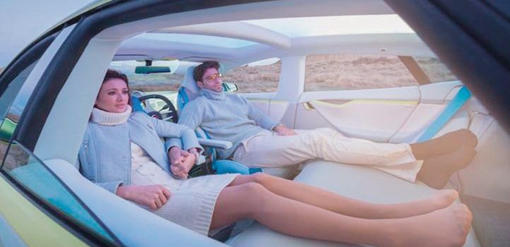 Chi siede alla guida potrà anche dormire? I veicoli autonomi sono già su strada.